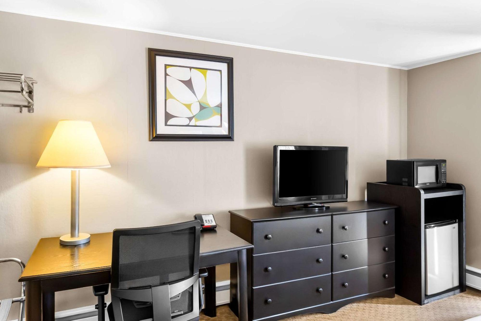 Rodeway Inn Горем Экстерьер фото